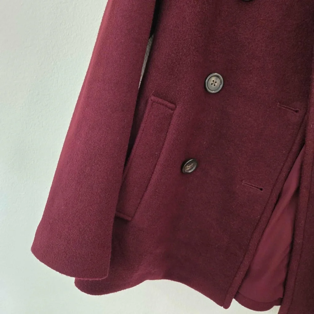Old Navy Burgundy Peacoat size medium‎ EUC